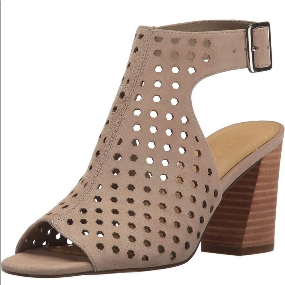 NWB Marc Fisher Berdie Taupe Suede Booties